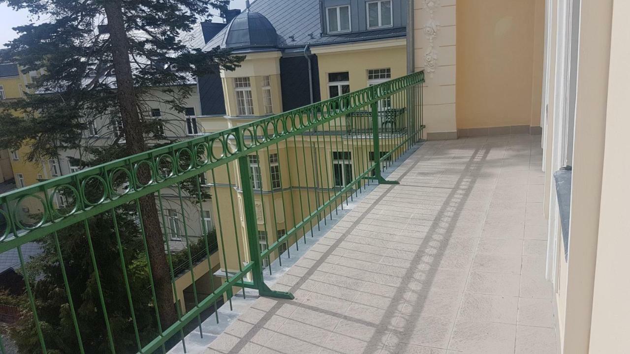 Apartman U Kolonady Marianske Lazne Exterior photo