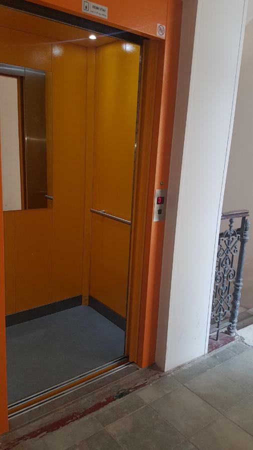 Apartman U Kolonady Marianske Lazne Exterior photo